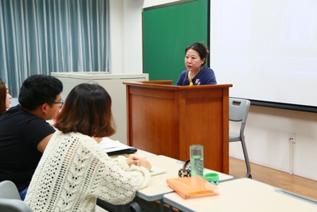 中国儿童艺术剧院副院长,国家一级编剧冯俐为戏剧文学系开展讲座