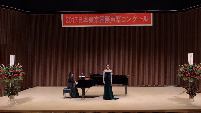 2015级王柳璎获得“艺术歌曲本科生组二等奖”_副本.jpg