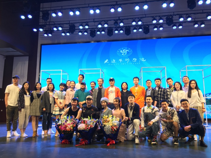 4.吉林艺术学院携其国家艺术基金小型资助项目的作品《大门难出》和《大学小事》来我院展演_meitu_19.jpg