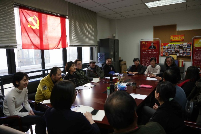 走访导演系_副本.jpg