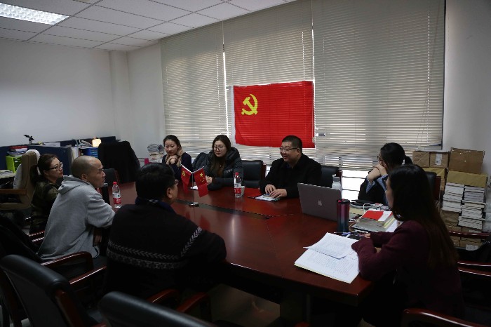 影视系座谈会_副本.jpg