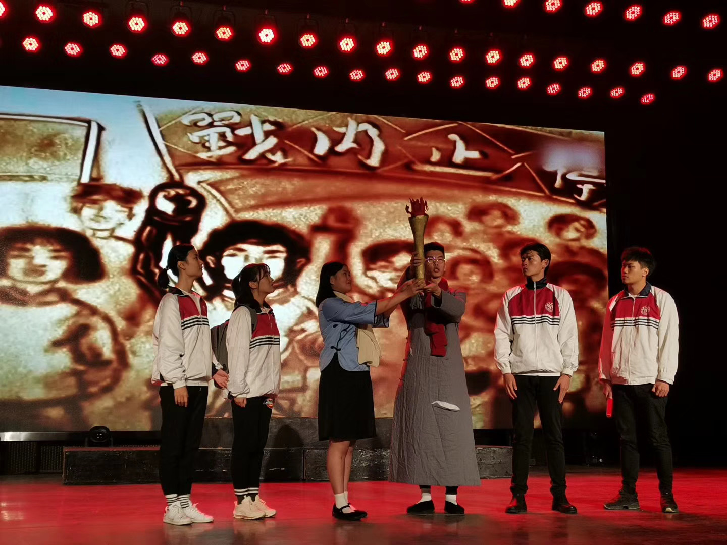 原创短剧《接力》剧照.jpeg
